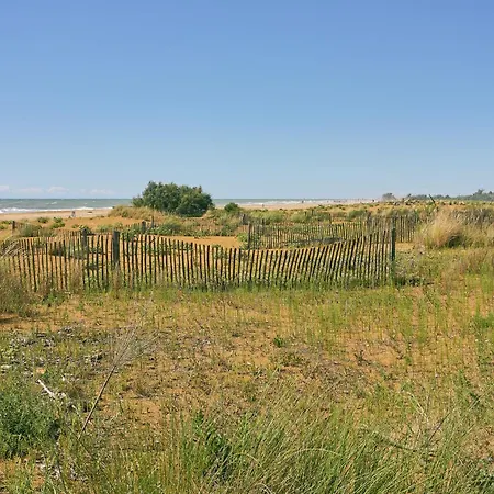 Modern Near The - Beahost *