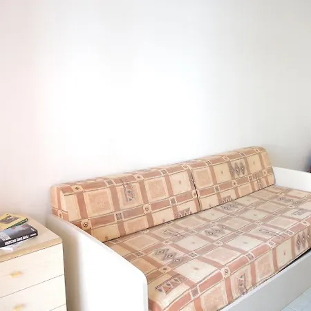 아파트 Modern Near The - Beahost 비비오네